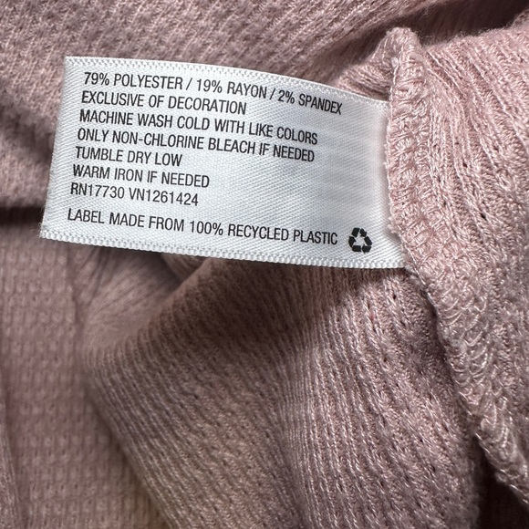 Wild Fable Cropped Hoodie Long Sleeve Top size Medium - Picture 5 of 8